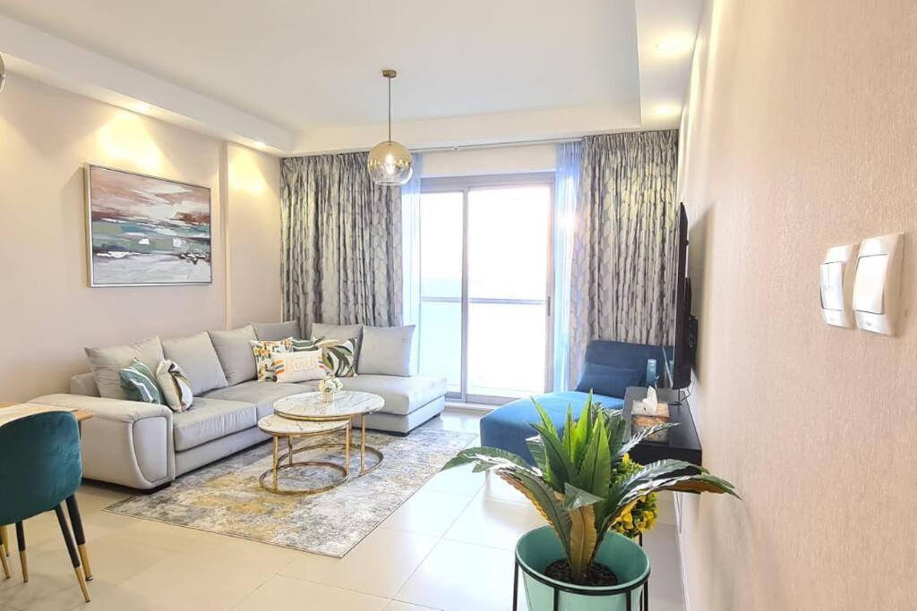 A Perfect Escape - Sea Facing Apartment Рас ал Хайм Екстериор снимка